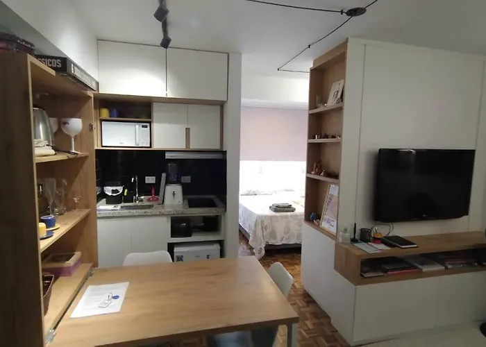Apartamento reformado no Centro!